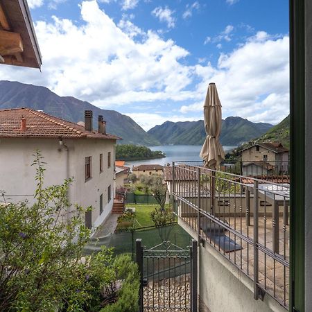 Lora Villa, With Lake View オッスッチョ エクステリア 写真
